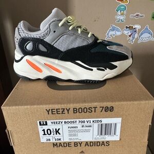 Yeezy boost 700 adidas  toddler size 10.5 black gray orange teal volt